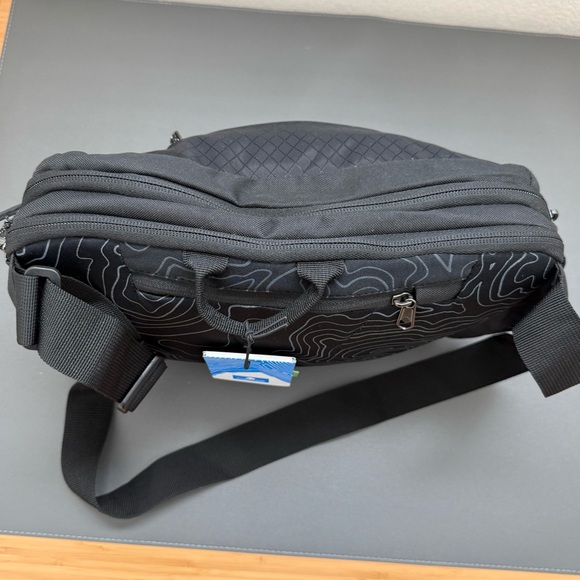 Eagle Creek Wayfinder Crossbody Bag Brand New - Picture 5 of 9